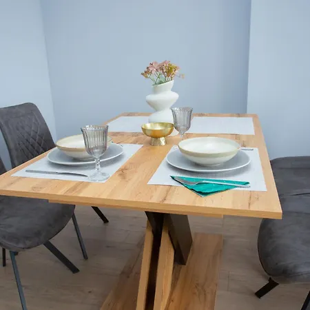 Balkan Tower Deluxe Ultra